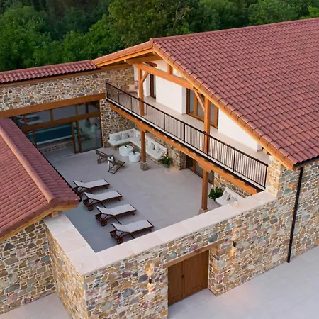 Orue Baserria En Urdaibai Muxika