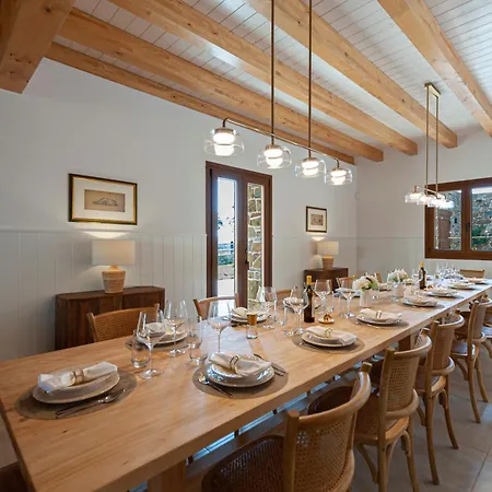 Orue Baserria En Urdaibai *