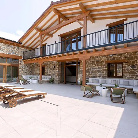 Orue Baserria En Urdaibai * Muxika