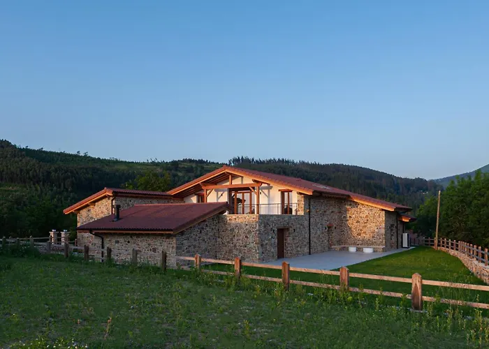 Orue Baserria En Urdaibai *