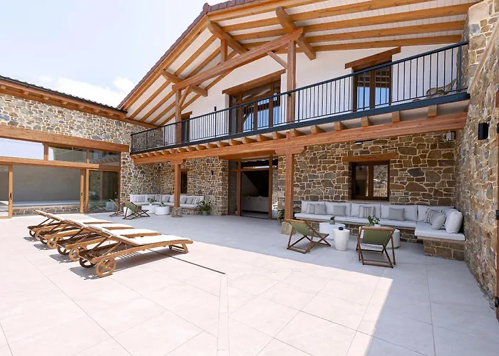 Orue Baserria En Urdaibai * Muxika